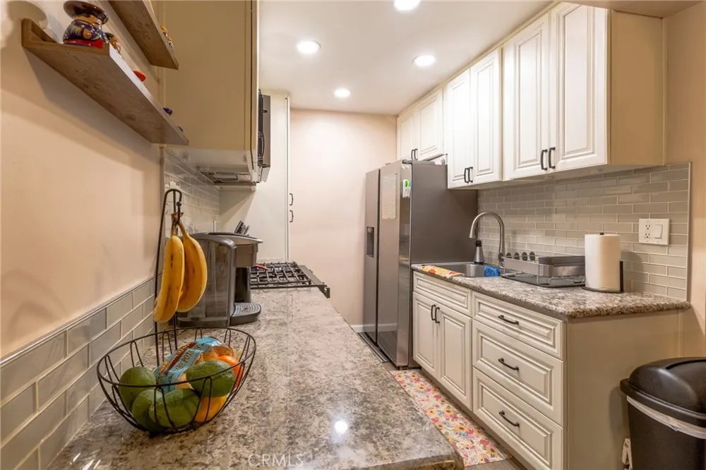 991 S Idaho Street #113 La Habra, CA 90631