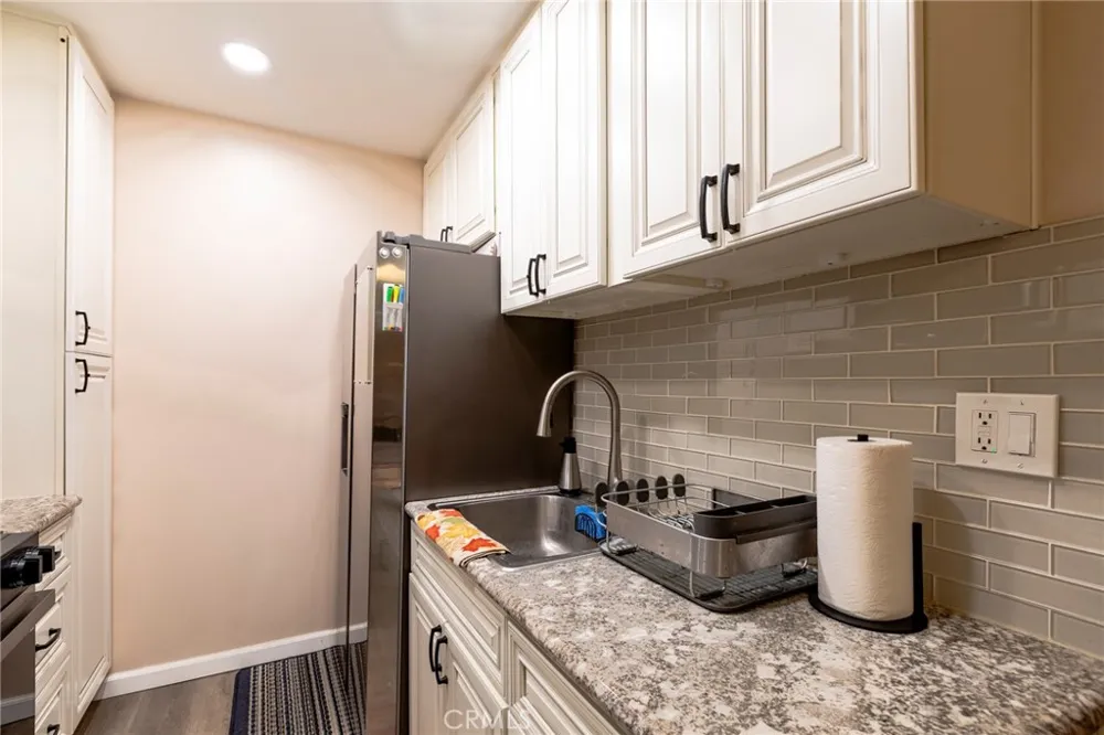991 S Idaho Street #113 La Habra, CA 90631