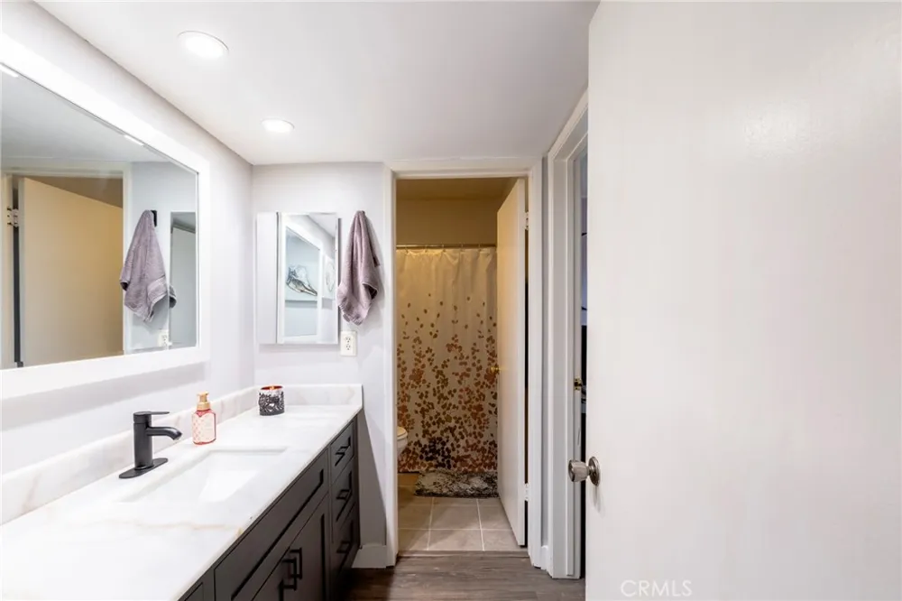 991 S Idaho Street #113 La Habra, CA 90631