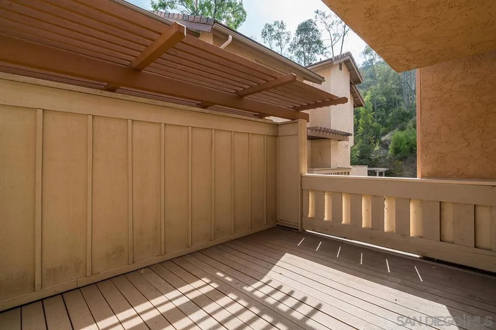 8268 Gilman Dr #9 La Jolla, CA 92037