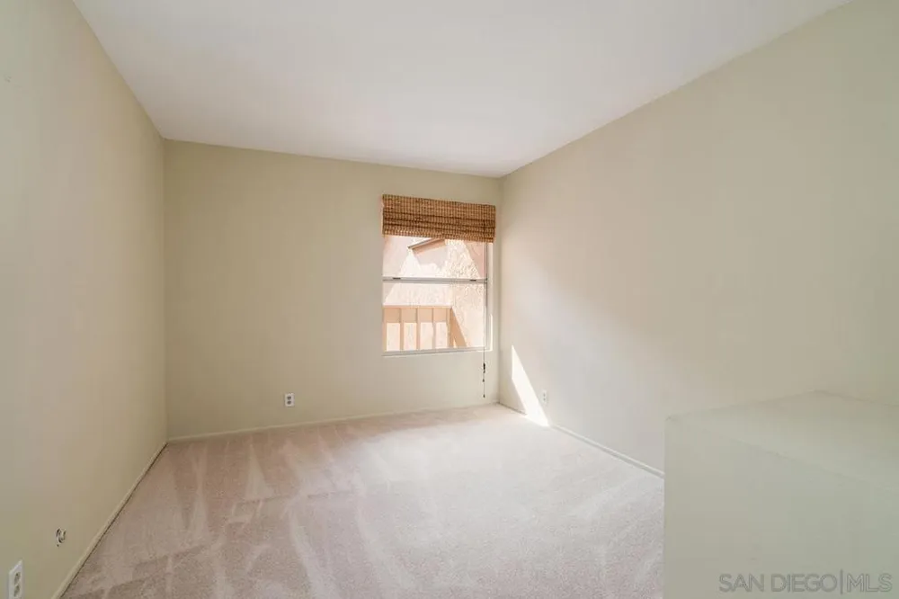 8268 Gilman Dr #9 La Jolla, CA 92037