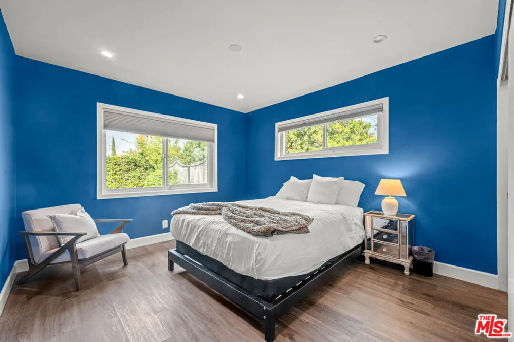 14034 Valerio Street Van Nuys, CA 91405
