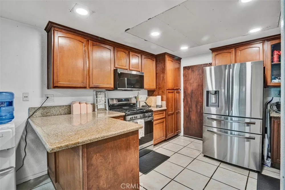 1173 S Cactus Rialto, CA 92376