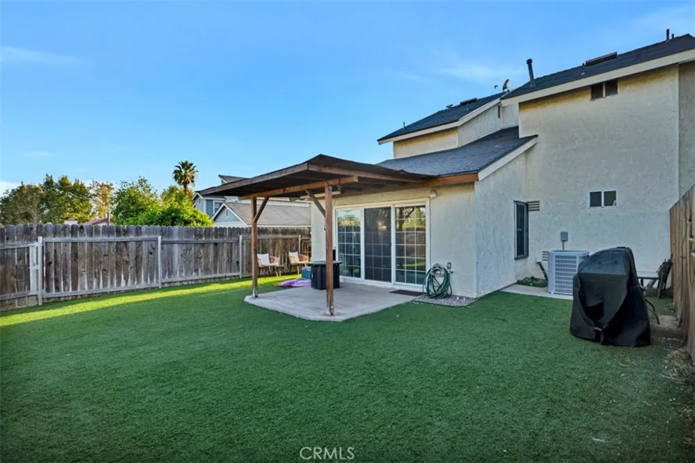 1173 S Cactus Rialto, CA 92376
