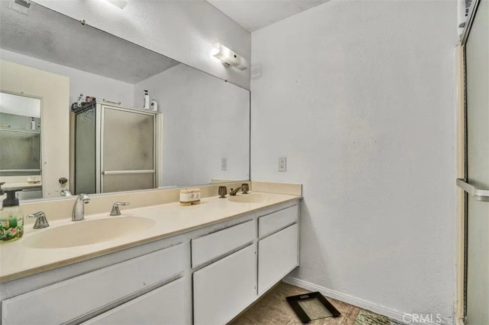 1173 S Cactus Rialto, CA 92376