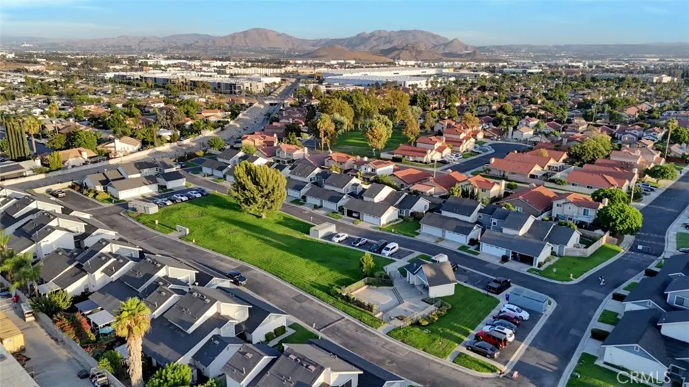 1173 S Cactus Rialto, CA 92376