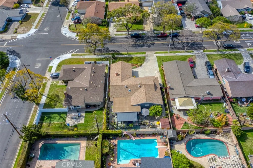 1521 W Crone Anaheim, CA 92802