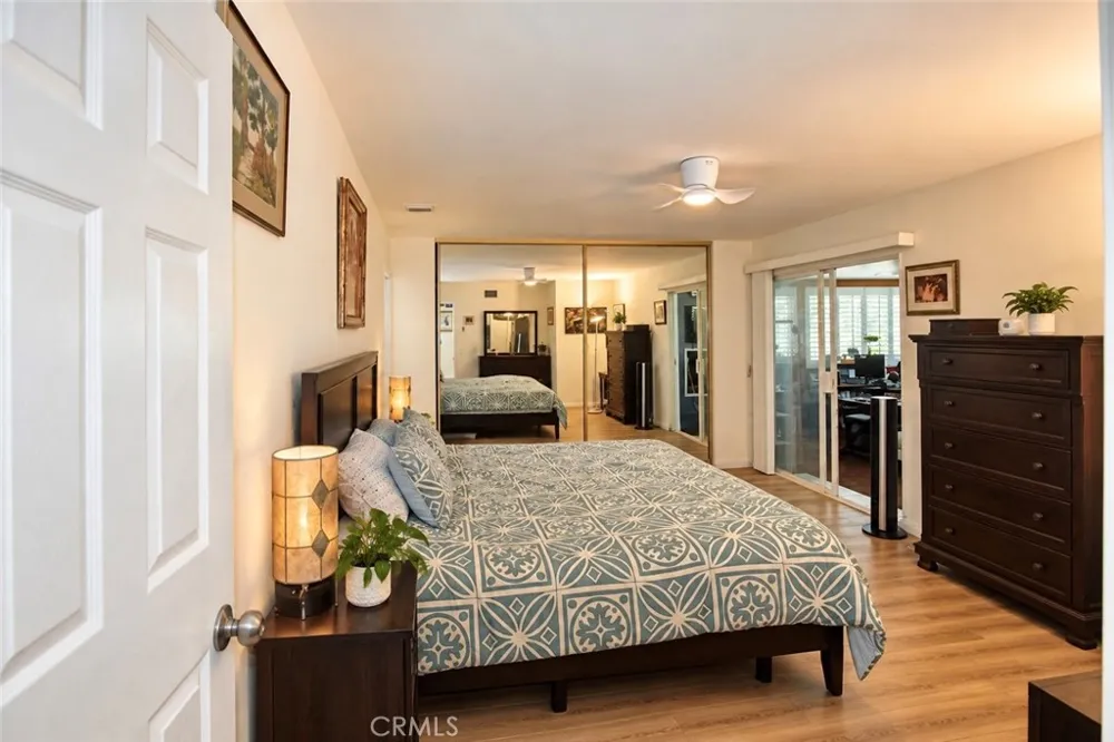 1521 W Crone Anaheim, CA 92802
