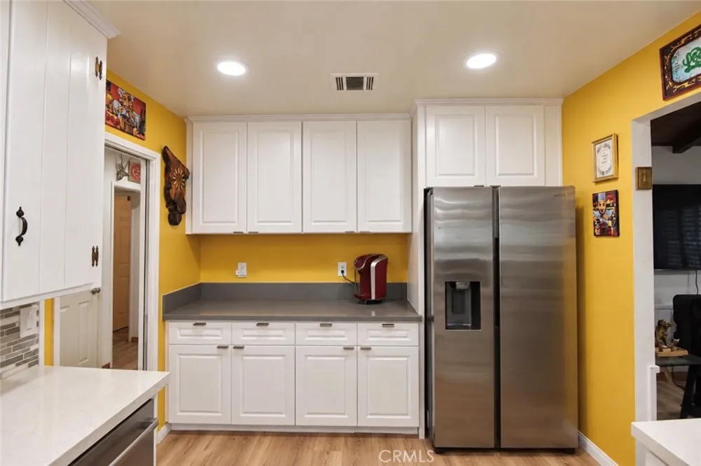 1521 W Crone Anaheim, CA 92802