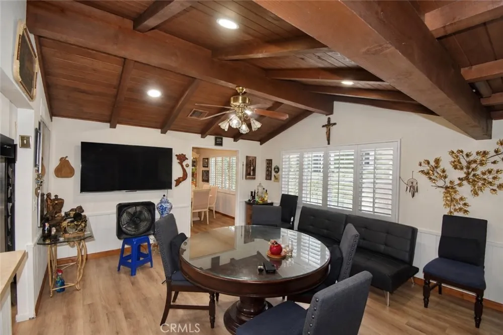 1521 W Crone Anaheim, CA 92802