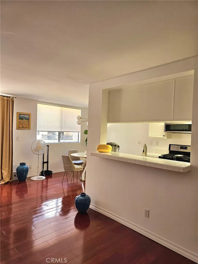 28004 S Western #102 San Pedro, CA 90732