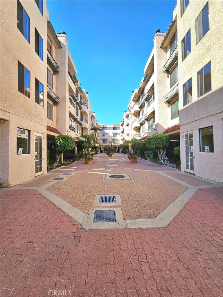 28004 S Western #102 San Pedro, CA 90732