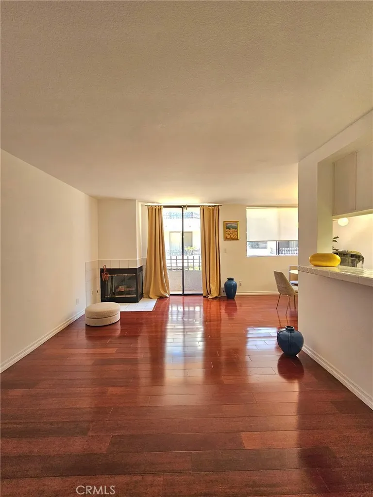28004 S Western #102 San Pedro, CA 90732