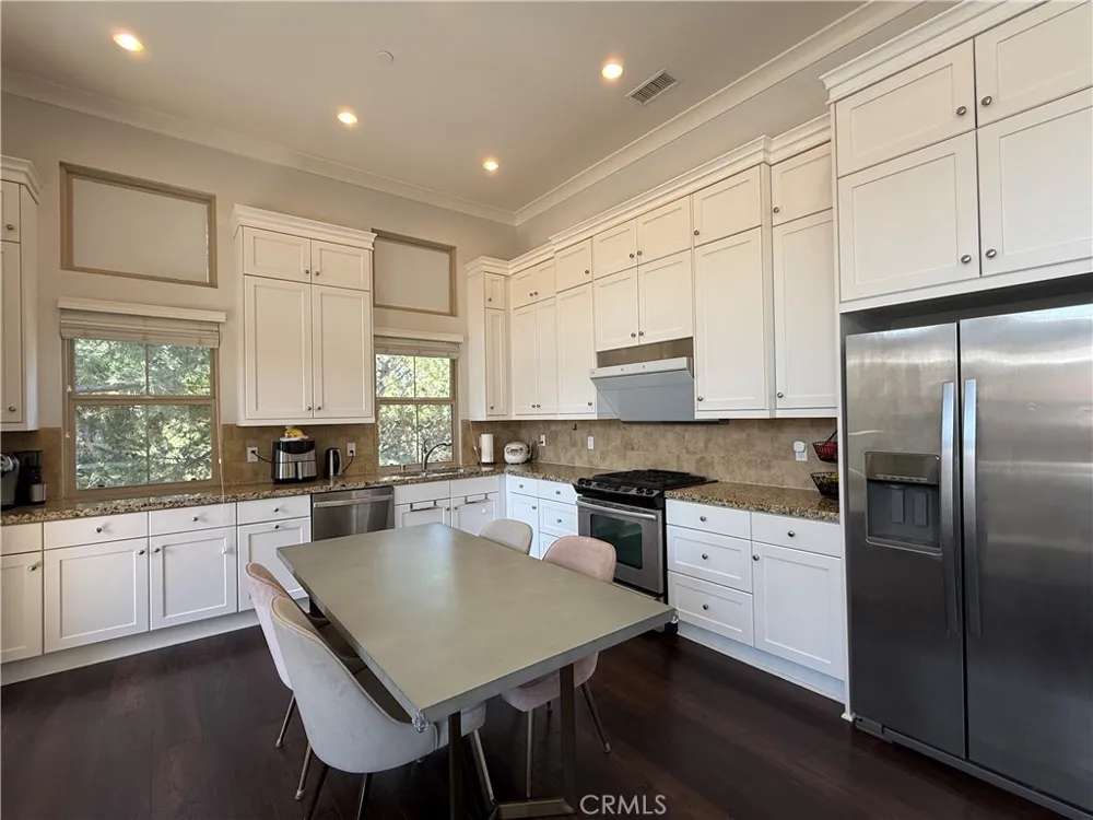 93 Thornhurst Irvine, CA 92620