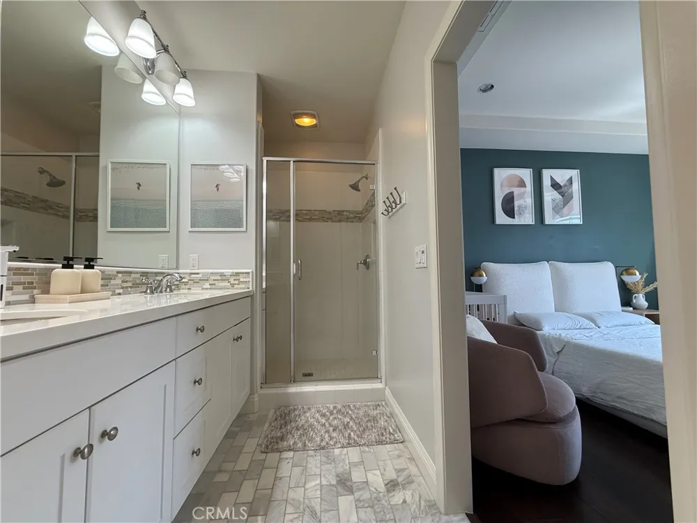 93 Thornhurst Irvine, CA 92620