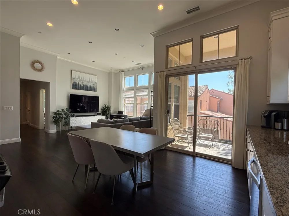 93 Thornhurst Irvine, CA 92620