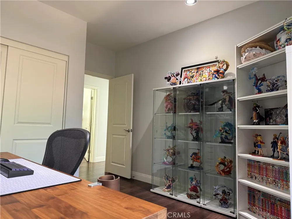 93 Thornhurst Irvine, CA 92620