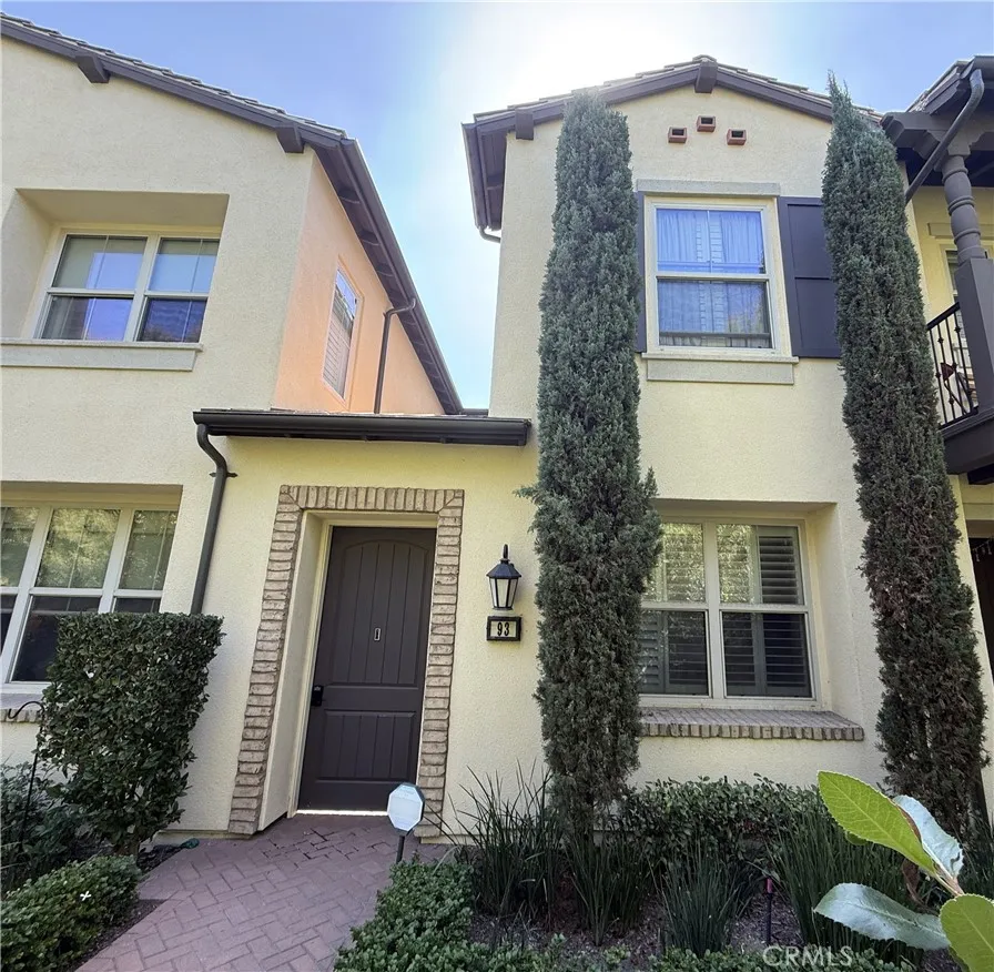 93 Thornhurst Irvine, CA 92620