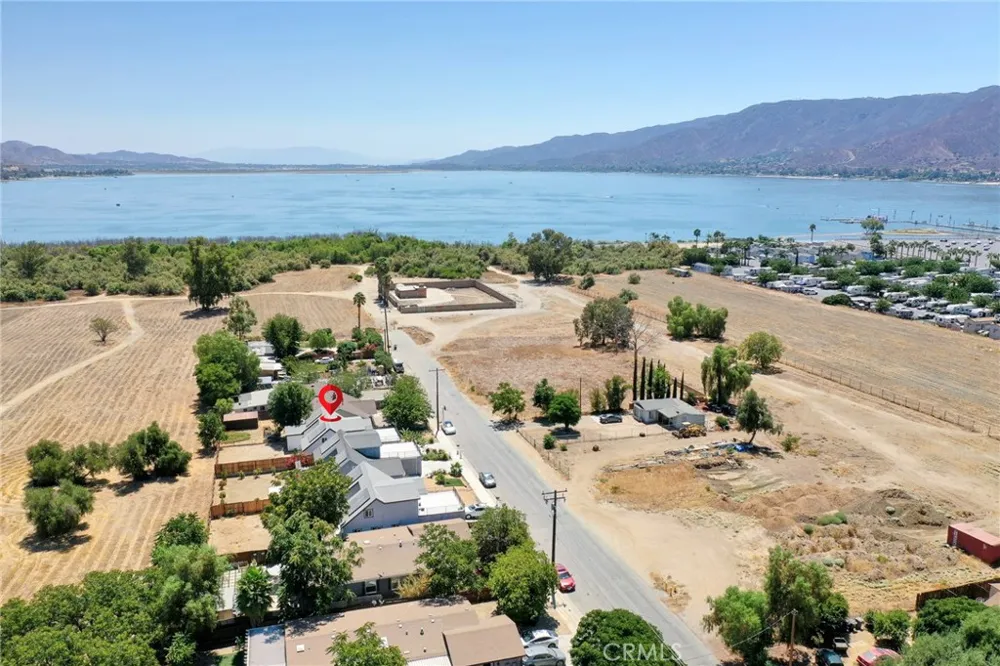 16708 Joy Lake Elsinore, CA 92530