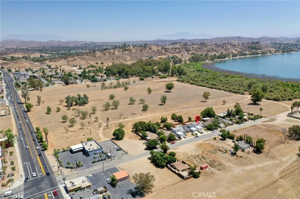 16708 Joy Lake Elsinore, CA 92530