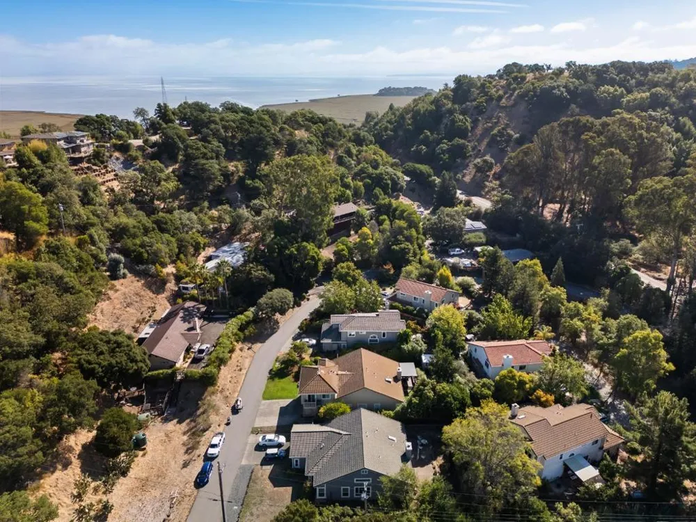 18 Point Gallinas Road San Rafael, CA 94903