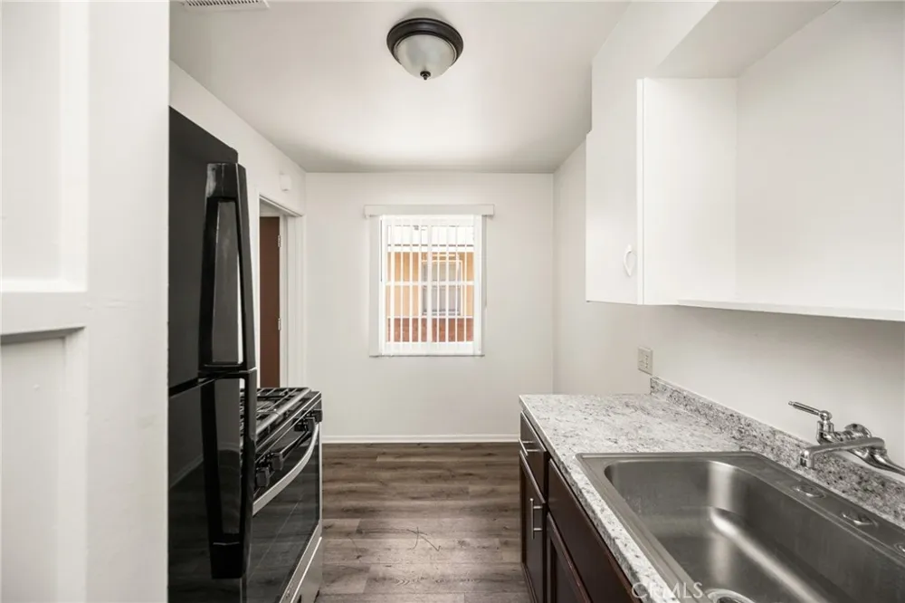 124 W Adele Anaheim, CA 92805