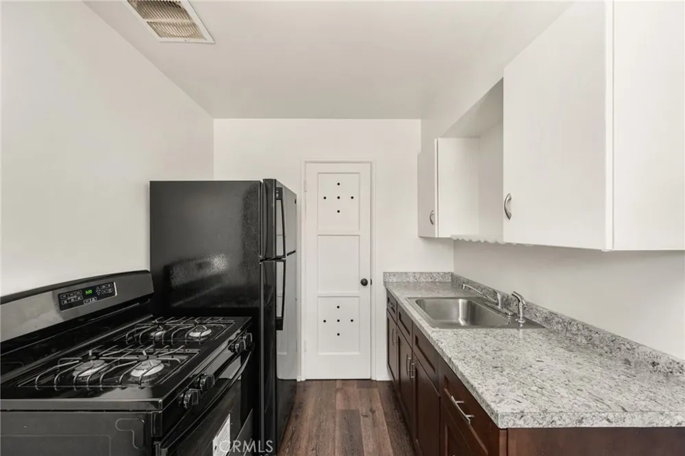 124 W Adele Anaheim, CA 92805