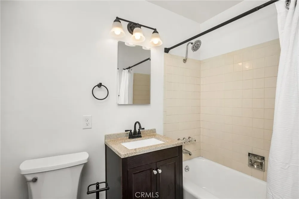 124 W Adele Anaheim, CA 92805
