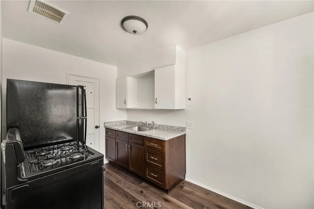 124 W Adele Anaheim, CA 92805