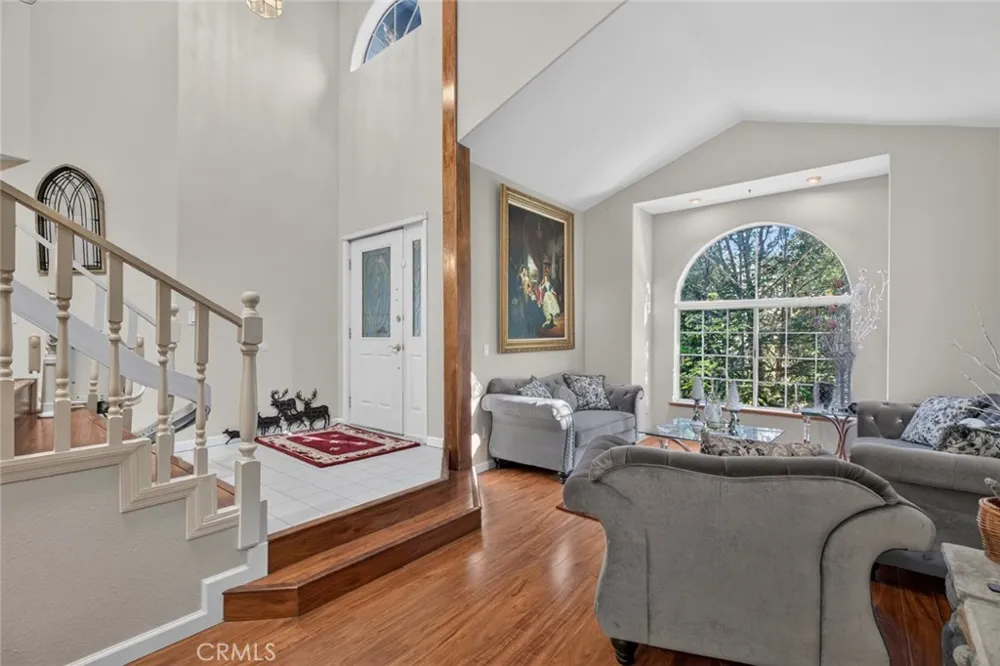 264 El Dorado Drive Lake Arrowhead, CA 92352