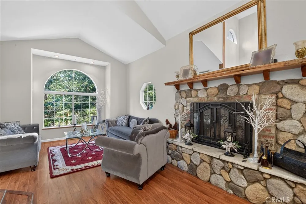 264 El Dorado Drive Lake Arrowhead, CA 92352