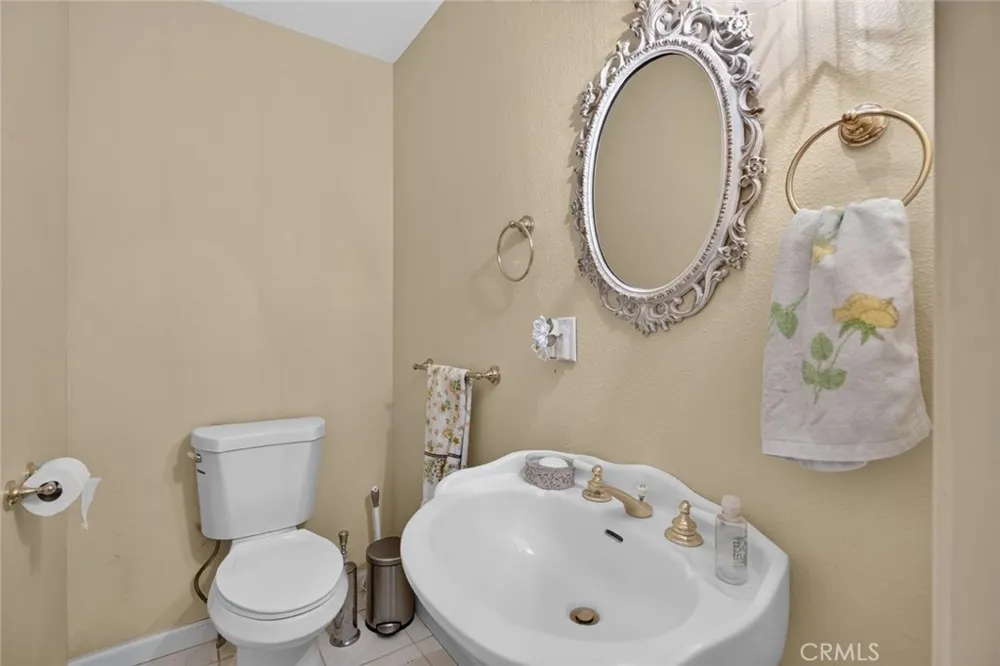 264 El Dorado Drive Lake Arrowhead, CA 92352