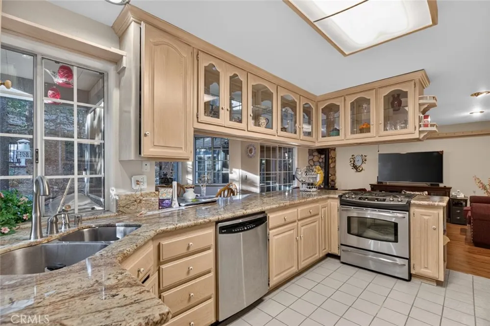 264 El Dorado Drive Lake Arrowhead, CA 92352