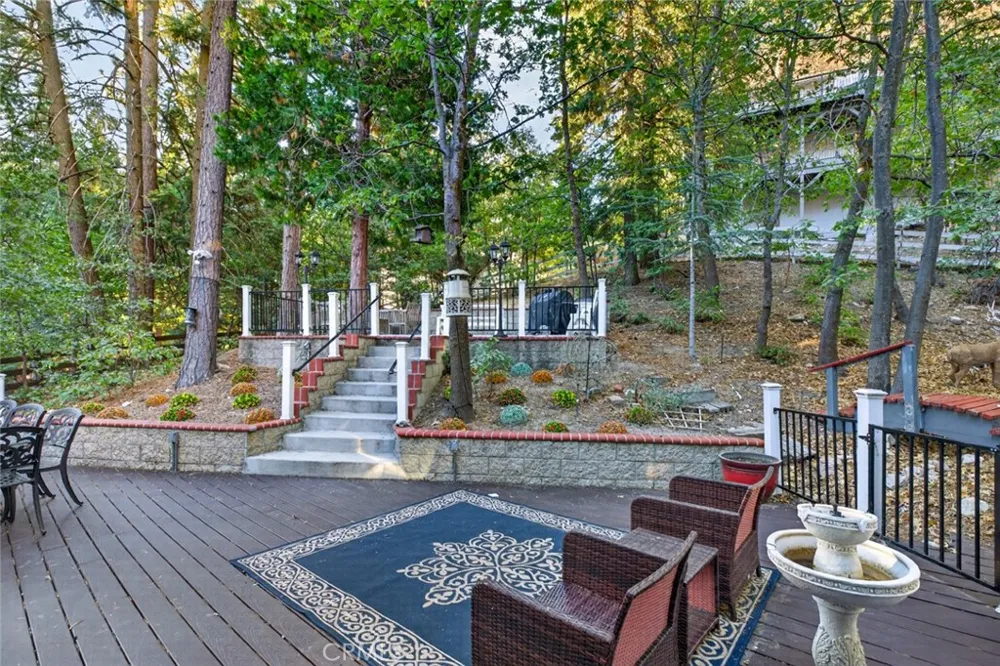264 El Dorado Drive Lake Arrowhead, CA 92352
