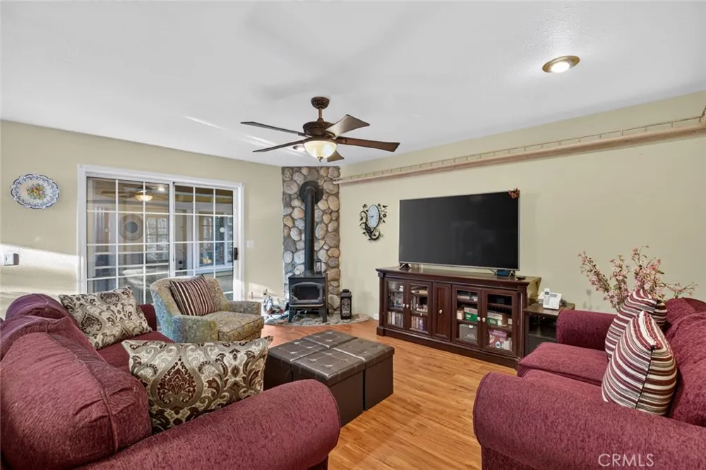 264 El Dorado Drive Lake Arrowhead, CA 92352