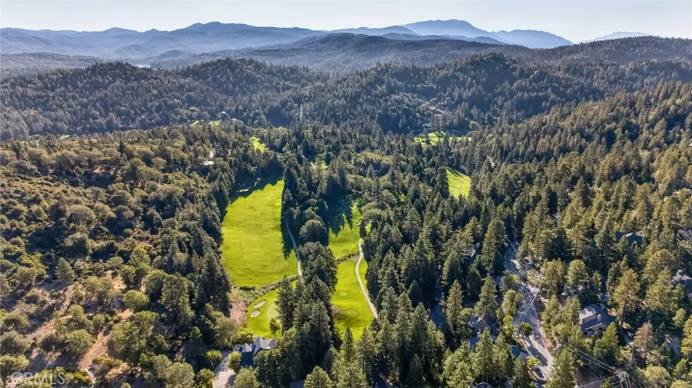 264 El Dorado Drive Lake Arrowhead, CA 92352