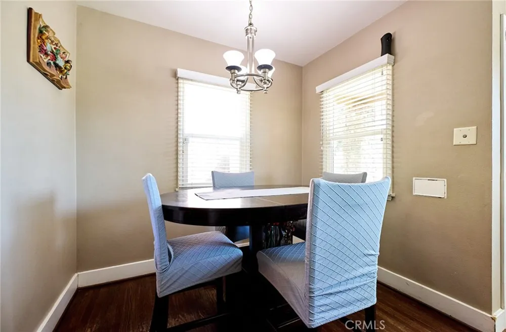 901 10th Upland, CA 91786