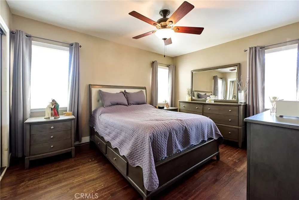 901 10th Upland, CA 91786