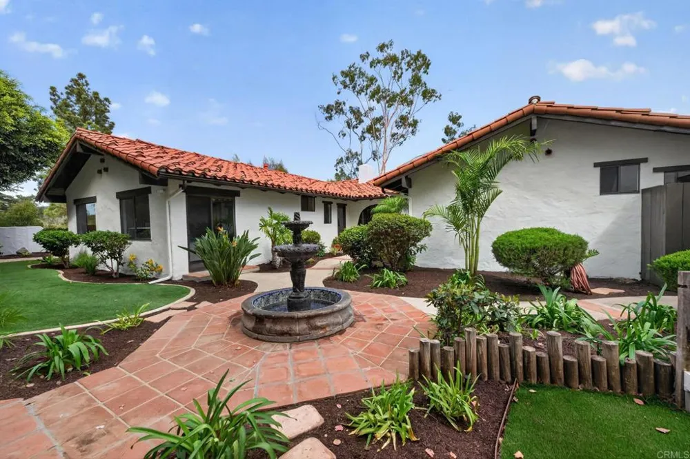 2223 El Camino Del Norte Encinitas, CA 92024