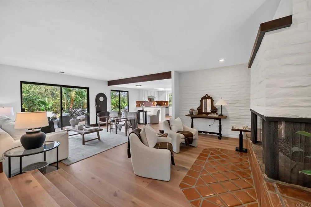 2223 El Camino Del Norte Encinitas, CA 92024