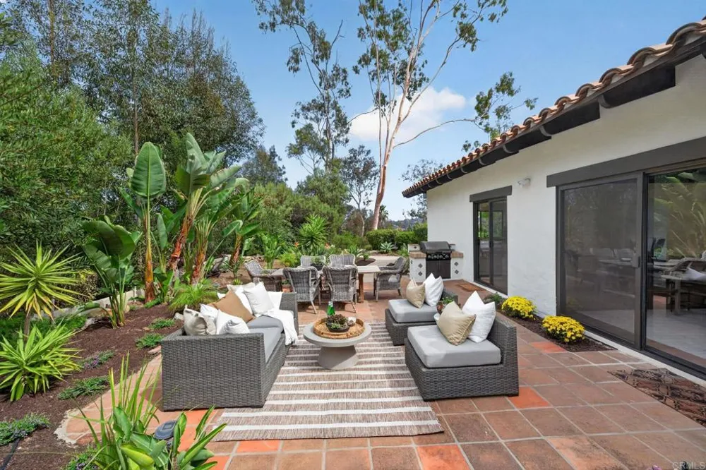 2223 El Camino Del Norte Encinitas, CA 92024