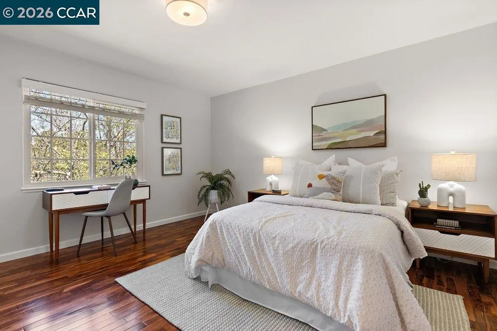 358 El Toyonal Orinda, CA 94563
