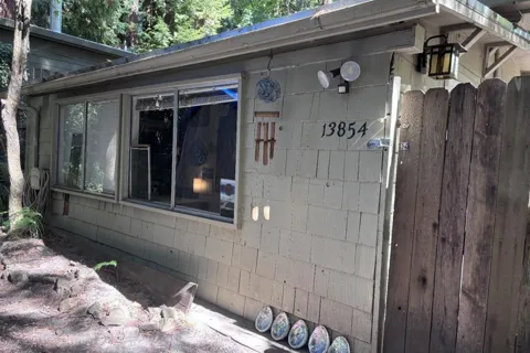 13854 Highway 9