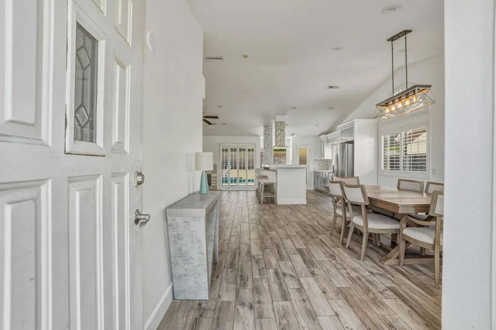 77729 Edinborough Street Palm Desert, CA 92211