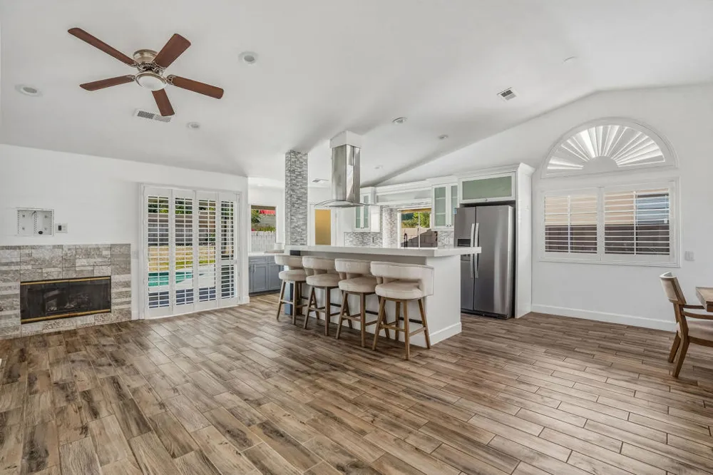77729 Edinborough Street Palm Desert, CA 92211