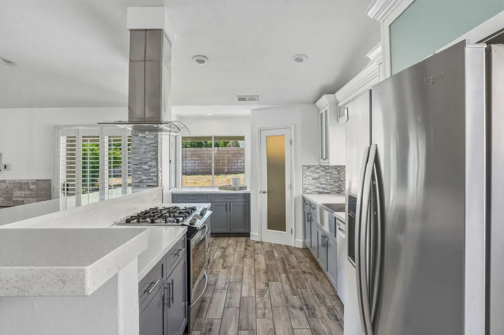 77729 Edinborough Street Palm Desert, CA 92211
