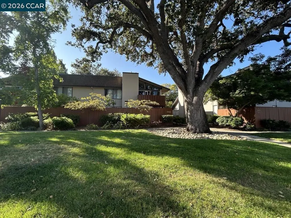 34 Massolo Dr #B Pleasant Hill, CA 94523