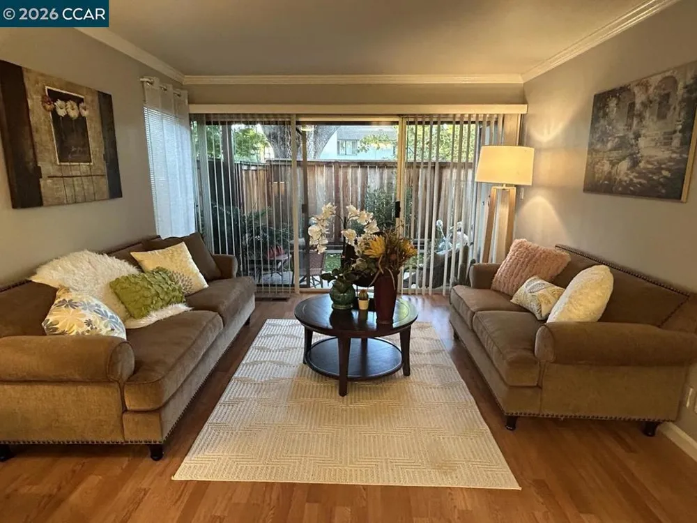 34 Massolo Dr #B Pleasant Hill, CA 94523