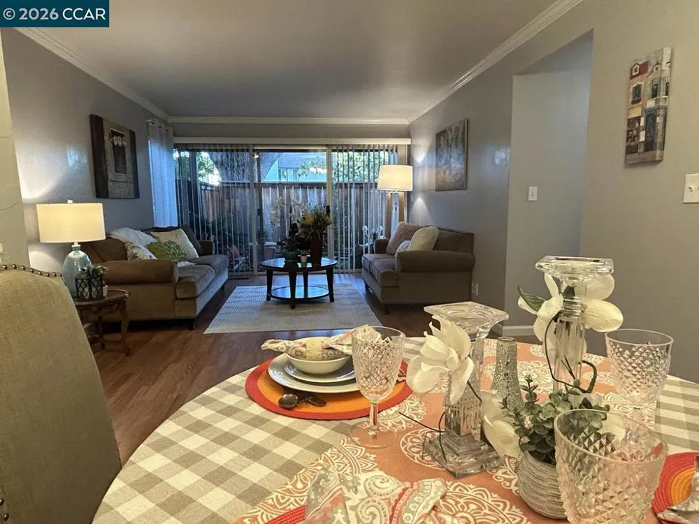 34 Massolo Dr #B Pleasant Hill, CA 94523