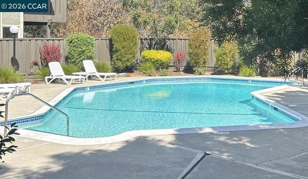34 Massolo Dr #B Pleasant Hill, CA 94523